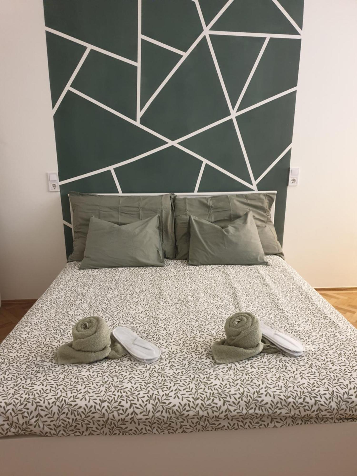 M&Ns Apartment Budapest Bagian luar foto